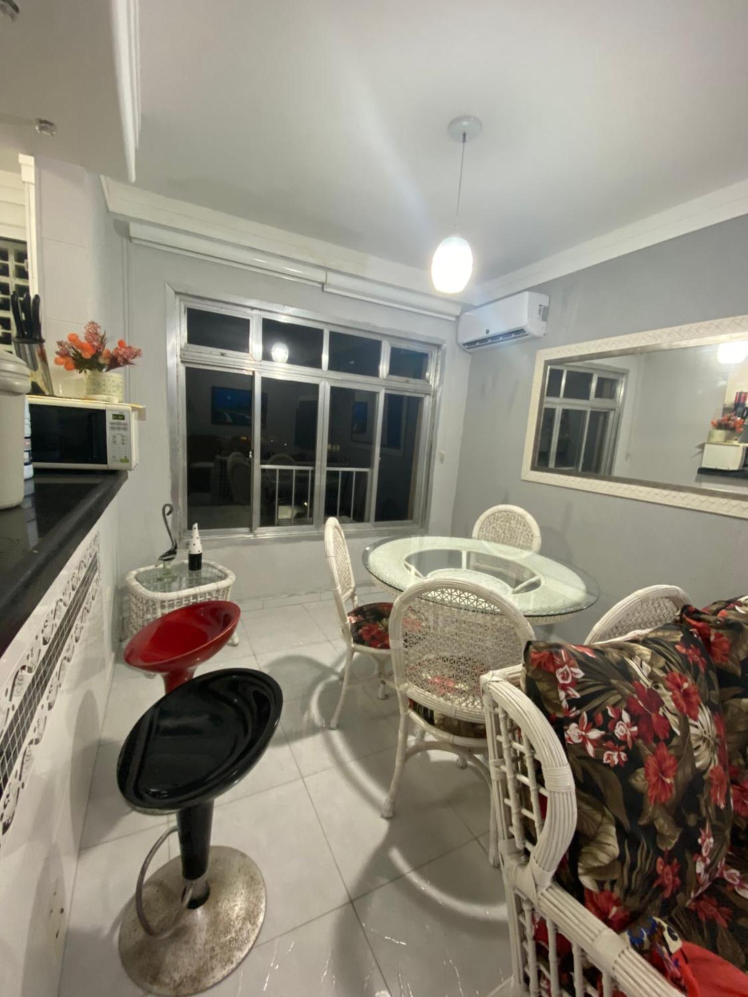 Apartamento Enseada 瓜鲁雅 外观 照片